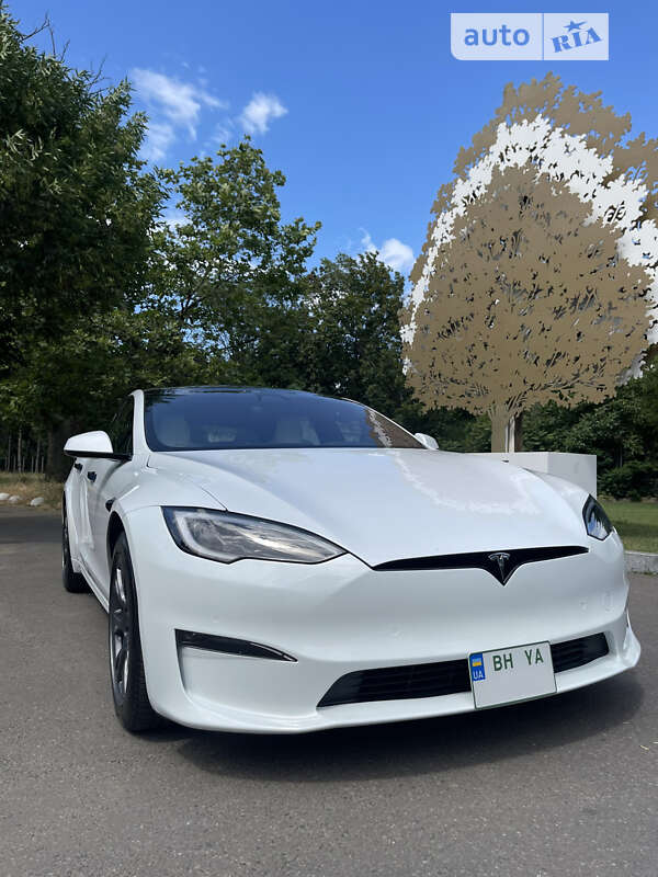 Лифтбек Tesla Model S 2022 в Одессе