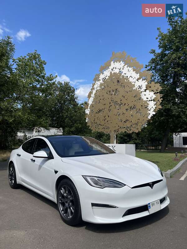 Лифтбек Tesla Model S 2022 в Одессе