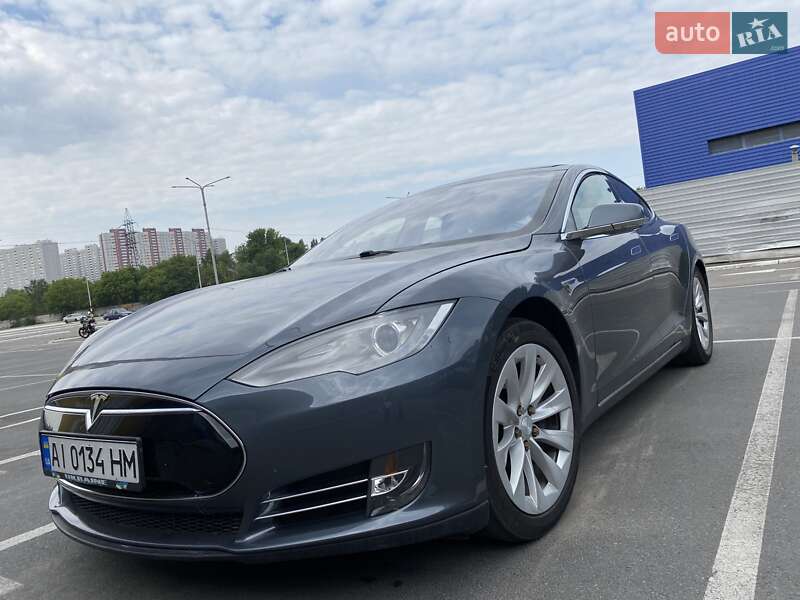 Ліфтбек Tesla Model S 2012 в Києві