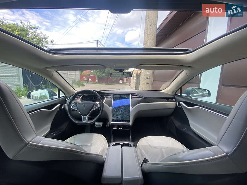 Ліфтбек Tesla Model S 2012 в Києві