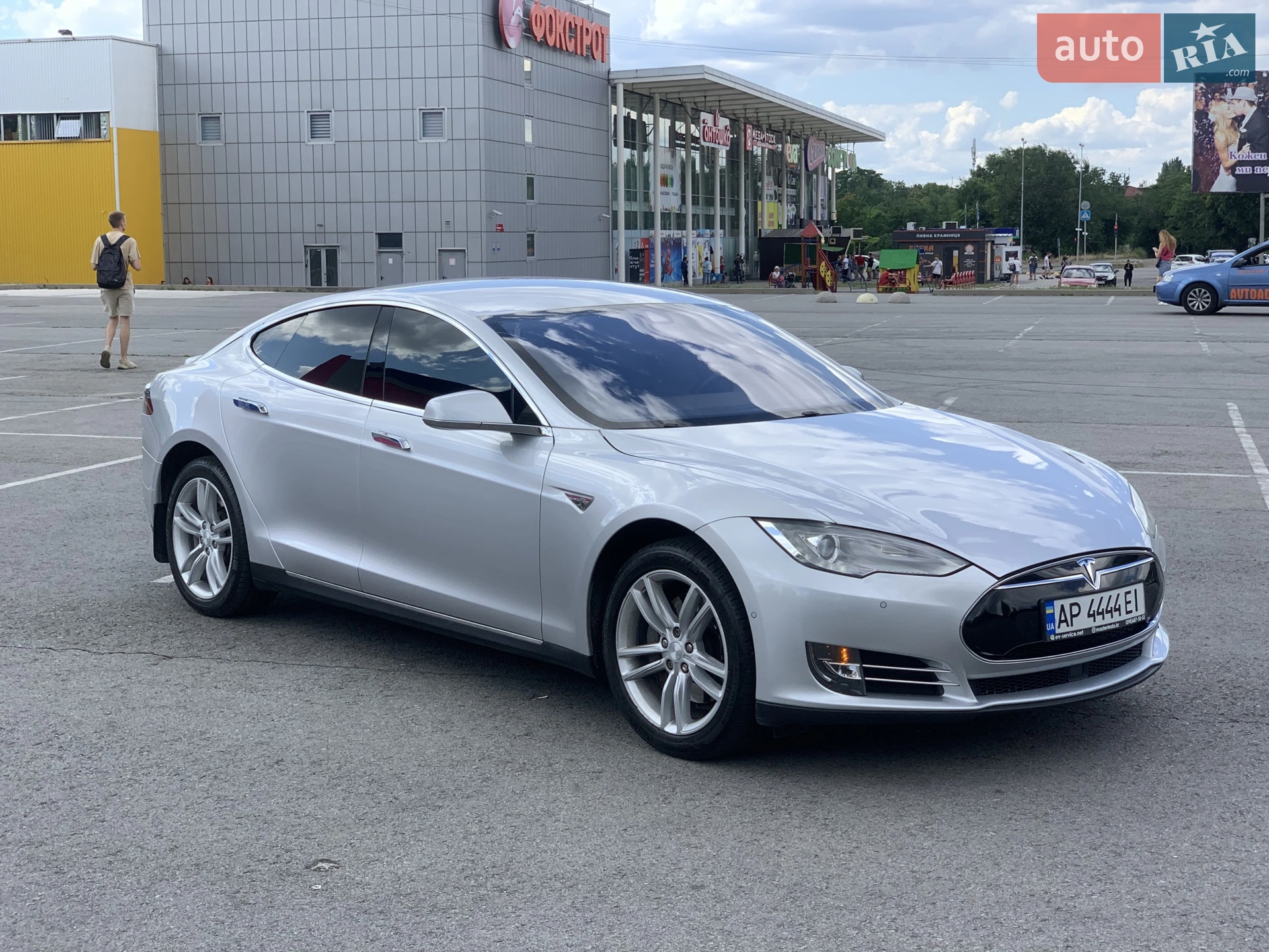 2015 Tesla Model S - мініатюра 6