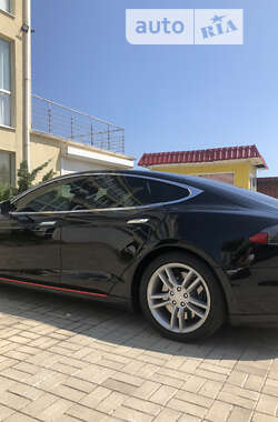 Лифтбек Tesla Model S 2015 в Одессе