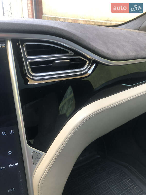 Ліфтбек Tesla Model S 2015 в Одесі
