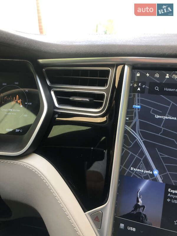 Лифтбек Tesla Model S 2015 в Одессе
