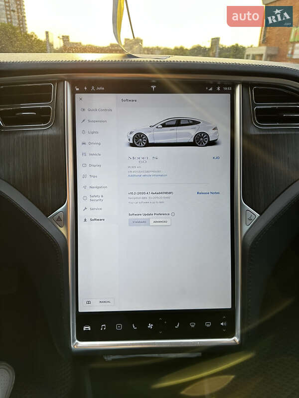 Лифтбек Tesla Model S 2013 в Киеве