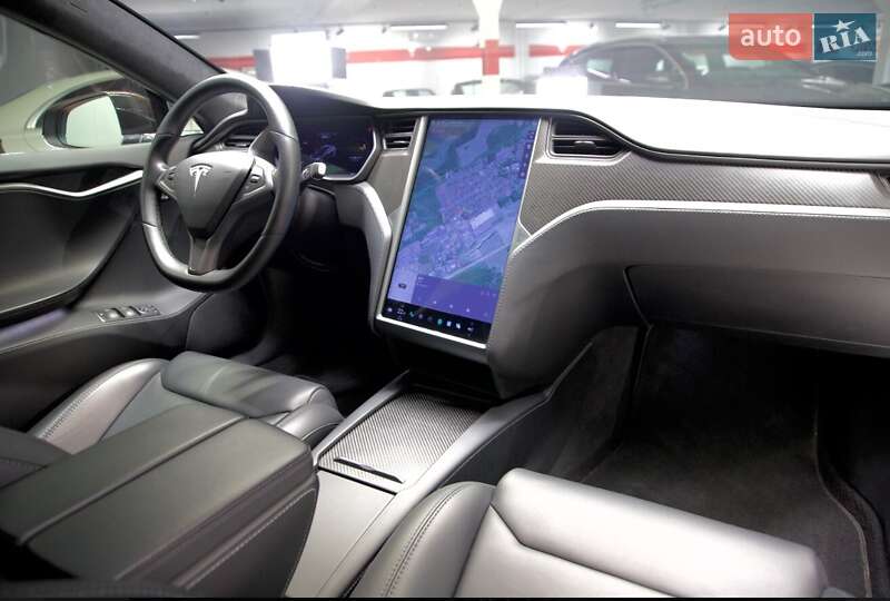 Лифтбек Tesla Model S 2019 в Одессе