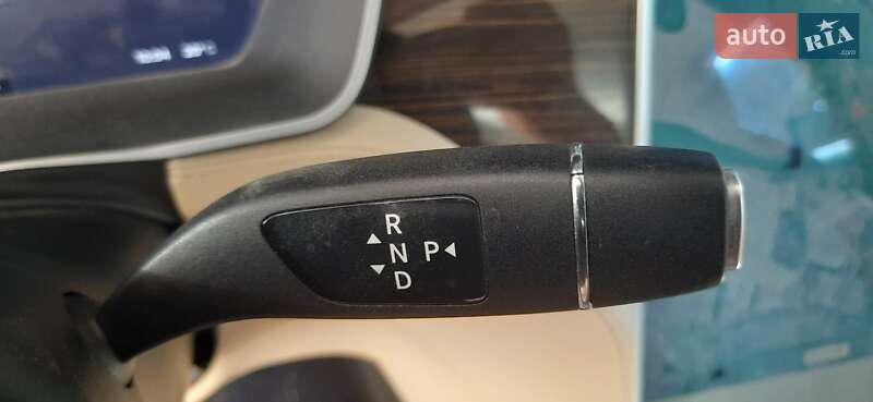 Лифтбек Tesla Model S 2014 в Тернополе фото 50 Лифтбек Tesla Model S 2014 в Тернополе