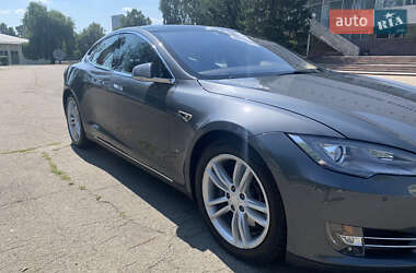 Ліфтбек Tesla Model S 2013 в Києві