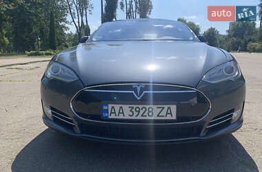 Лифтбек Tesla Model S 2013 в Киеве