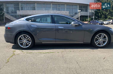 Ліфтбек Tesla Model S 2013 в Києві