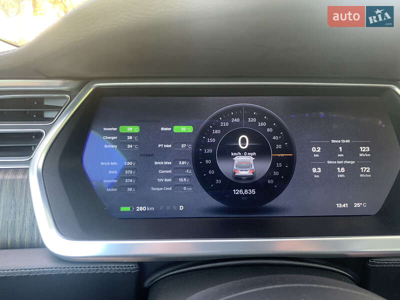 Ліфтбек Tesla Model S 2013 в Києві