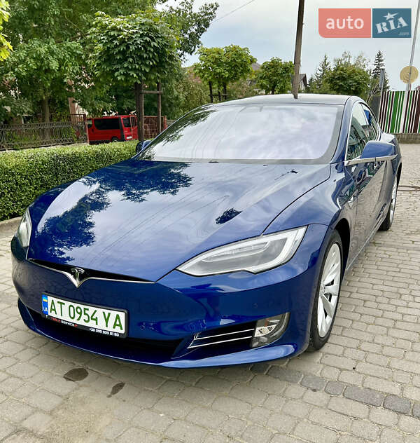 Ліфтбек Tesla Model S 2018 в Івано-Франківську