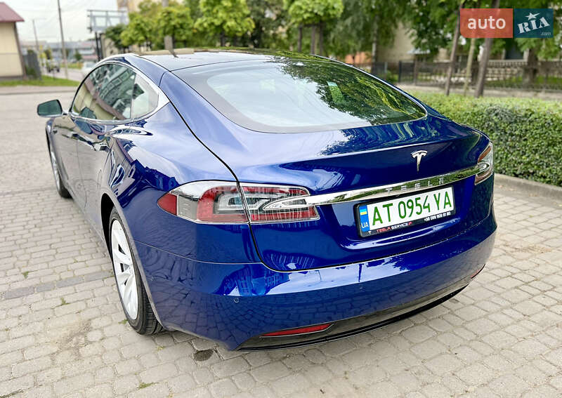 Ліфтбек Tesla Model S 2018 в Івано-Франківську