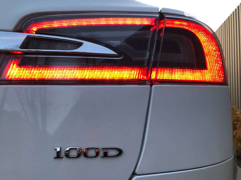 Ліфтбек Tesla Model S 2017 в Вінниці