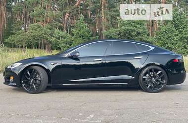 Лифтбек Tesla Model S 2017 в 