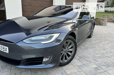 Лифтбек Tesla Model S 2016 в Тернополе