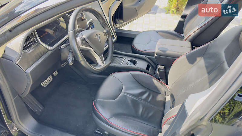 Лифтбек Tesla Model S 2013 в Киеве