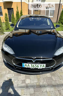 Лифтбек Tesla Model S 2013 в Киеве