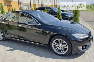 Лифтбек Tesla Model S 2013 в Киеве