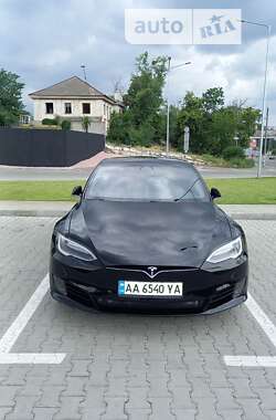 Ліфтбек Tesla Model S 2017 в Києві