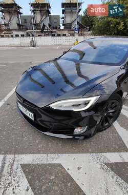 Лифтбек Tesla Model S 2017 в Киеве