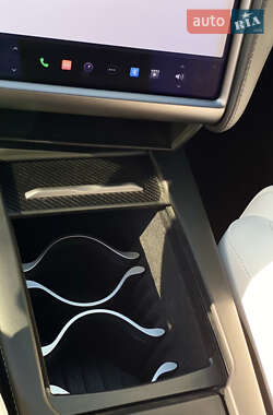 Лифтбек Tesla Model S 2018 в Полтаве