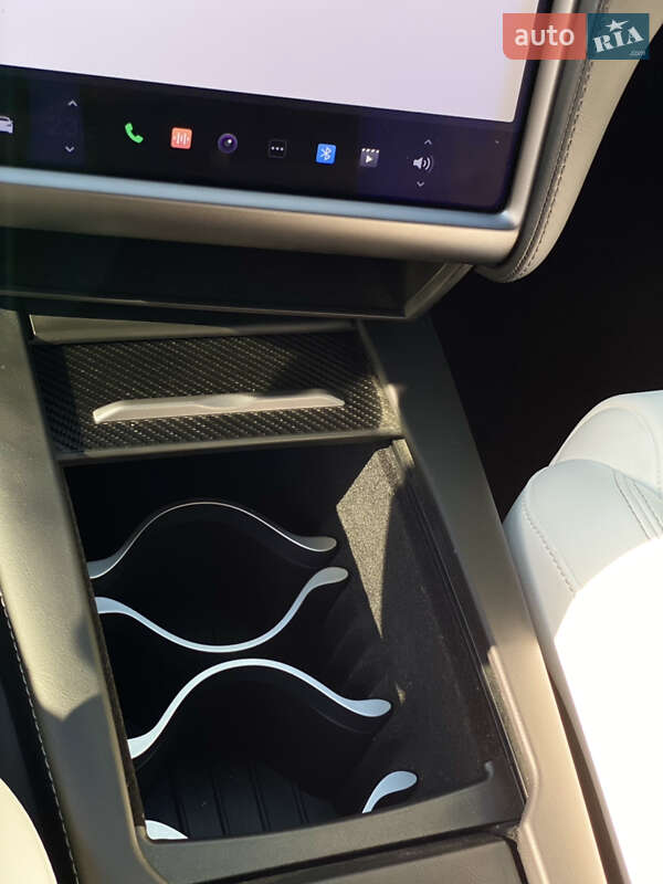 Лифтбек Tesla Model S 2018 в Полтаве