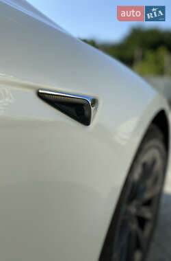 Лифтбек Tesla Model S 2018 в Полтаве