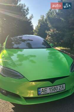 Лифтбек Tesla Model S 2019 в Днепре