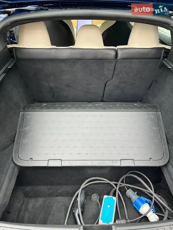 Tesla Model S 2019 VIN 5YJSA1E29KF335879 фото оголошення 17 з 47