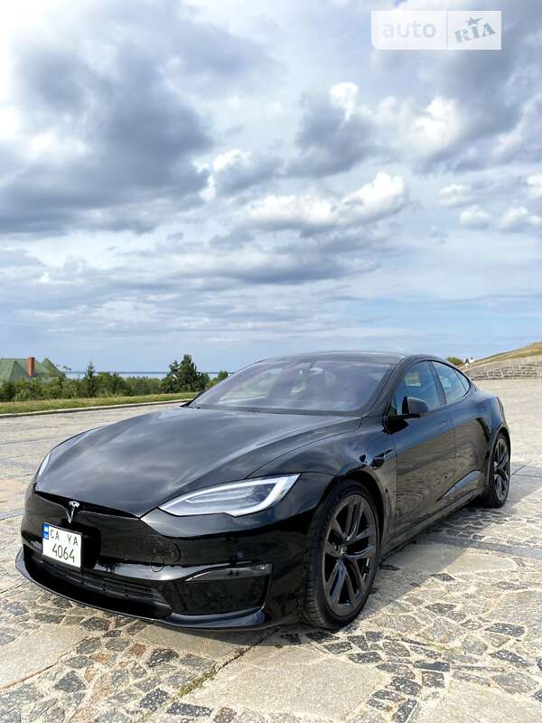 Лифтбек Tesla Model S 2021 в Черкассах