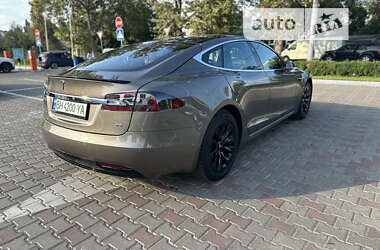 Лифтбек Tesla Model S 2016 в Одессе