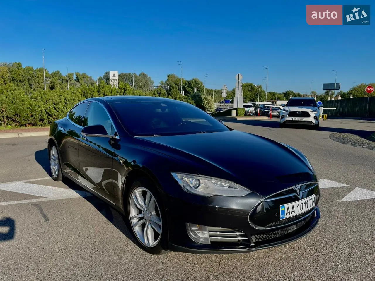 2014 Tesla Model S - мініатюра 12