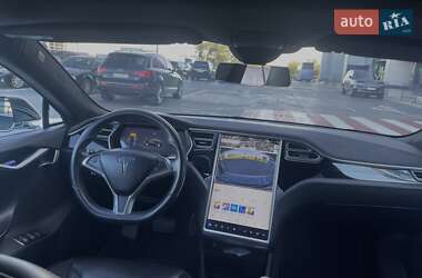 Ліфтбек Tesla Model S 2015 в Києві