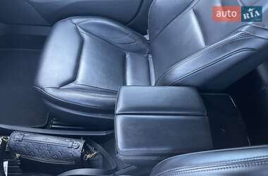 Ліфтбек Tesla Model S 2015 в Києві