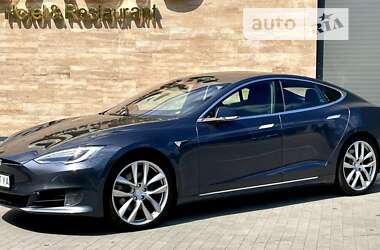 Ліфтбек Tesla Model S 2017 в Вінниці