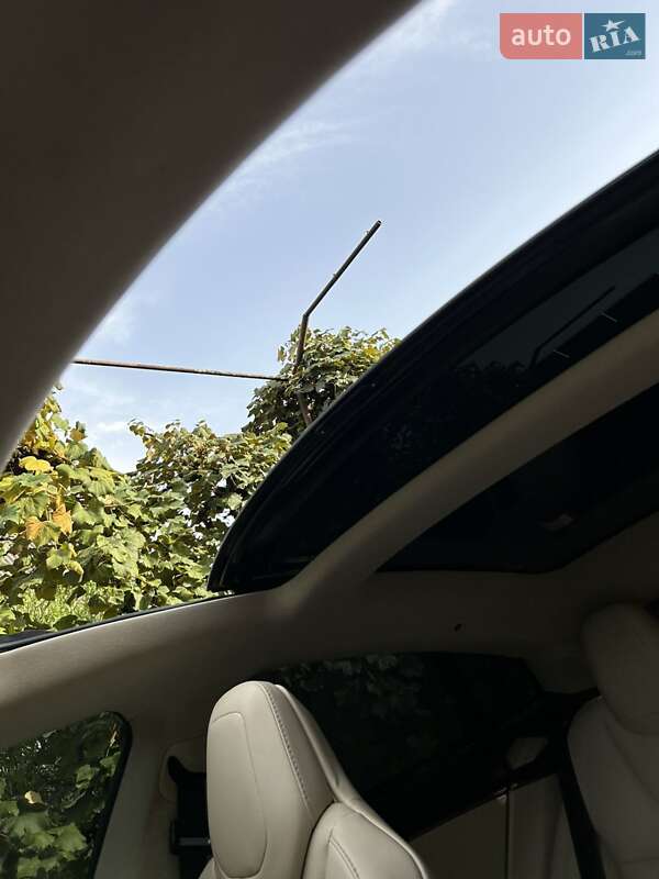 Лифтбек Tesla Model S 2019 в Ужгороде фото 7 Лифтбек Tesla Model S 2019 в Ужгороде