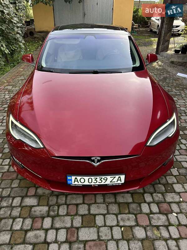 Лифтбек Tesla Model S 2019 в Ужгороде фото 8 Лифтбек Tesla Model S 2019 в Ужгороде