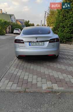 Лифтбек Tesla Model S 2018 в 