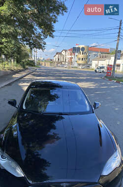 Лифтбек Tesla Model S 2015 в Черновцах