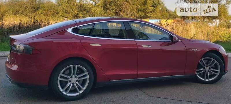 Ліфтбек Tesla Model S 2013 в Дрогобичі фото 8 Ліфтбек Tesla Model S 2013 в Дрогобичі
