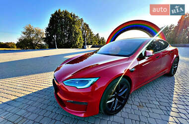 Лифтбек Tesla Model S 2021 в Днепре