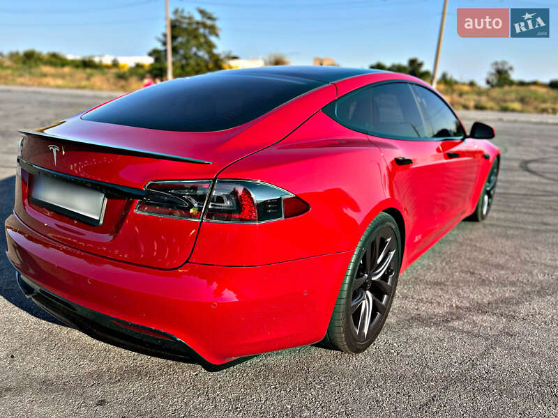 Лифтбек Tesla Model S 2021 в Днепре