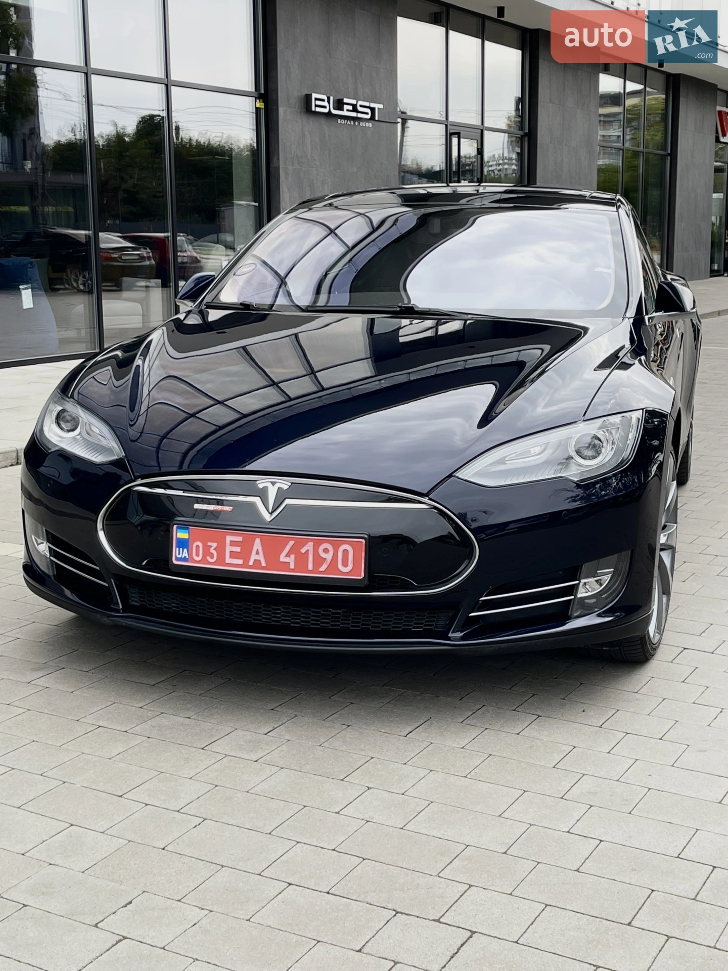 2014 Tesla Model S - мініатюра 3