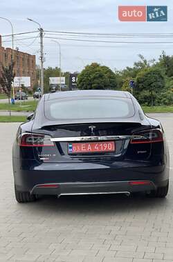 Ліфтбек Tesla Model S 2014 в Ужгороді