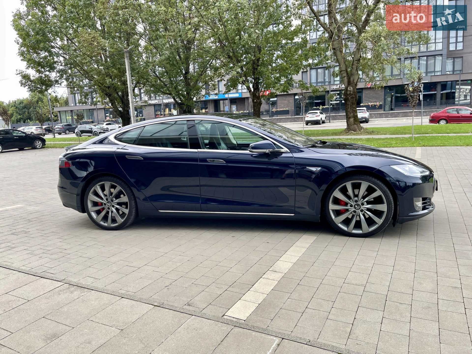 2014 Tesla Model S - мініатюра 10