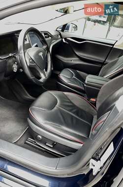 Ліфтбек Tesla Model S 2014 в Ужгороді