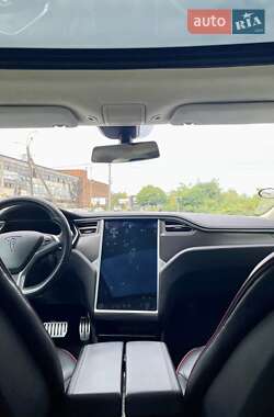 Ліфтбек Tesla Model S 2014 в Ужгороді