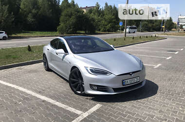 Лифтбек Tesla Model S 2016 в Хмельницком