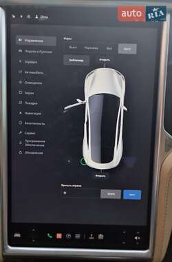 Ліфтбек Tesla Model S 2013 в Нововолинську